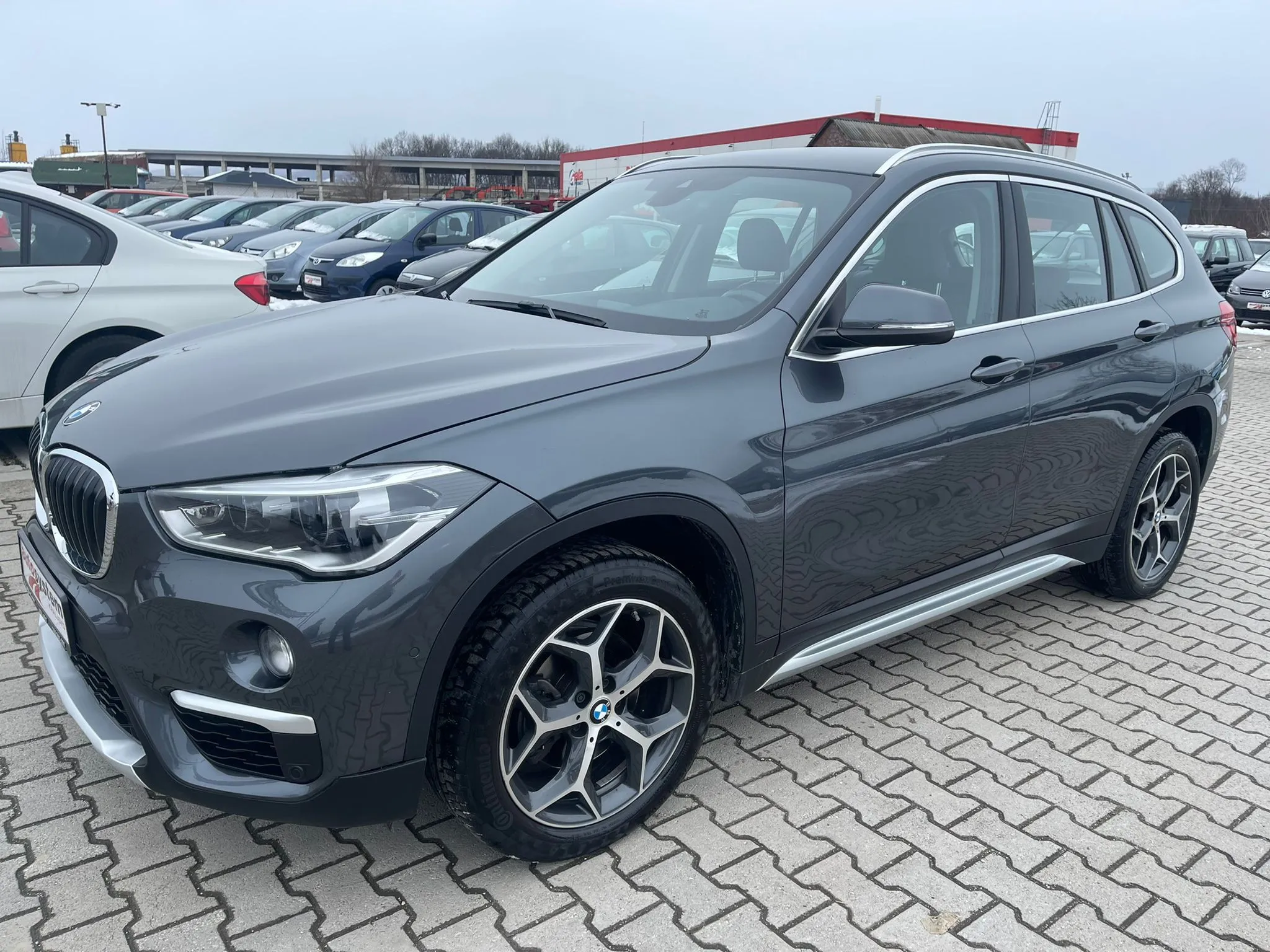 BMW X1 SDRIVE18i GRADIRAN Image 1