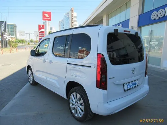 Opel Combo 1.5 CDTI Elegance Image 4